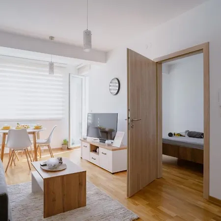 Ana Apartment *