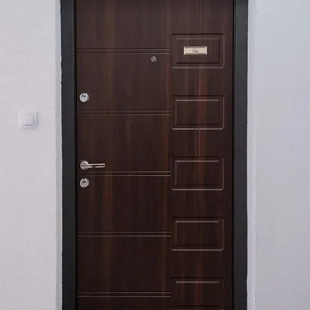 Ana Apartment *