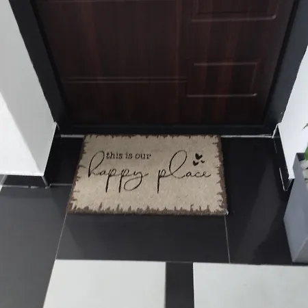 Апартаменты Ana *